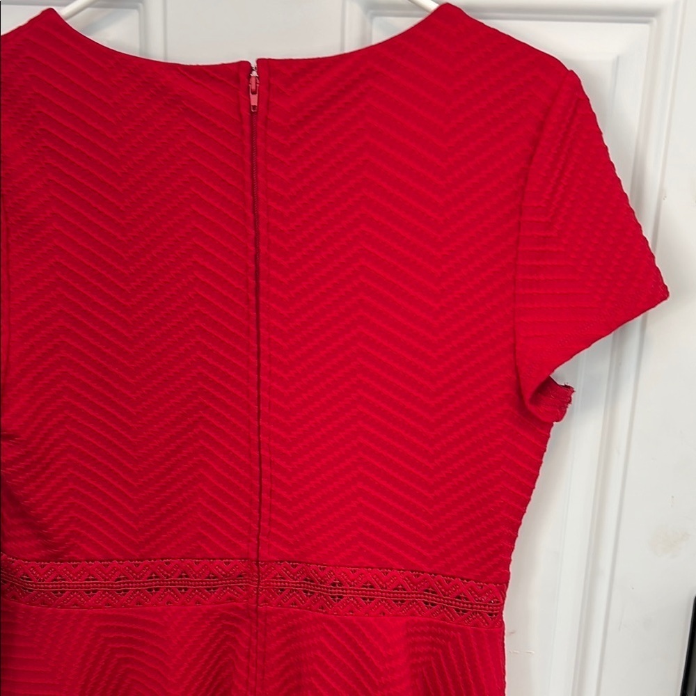 City Triangles Red Midi Dress with Tiered Design - Picture 5 of 9